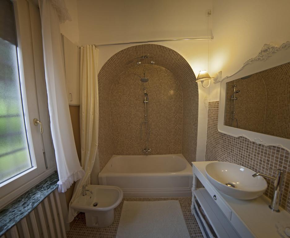 Villa Calcaterra Salo Room photo